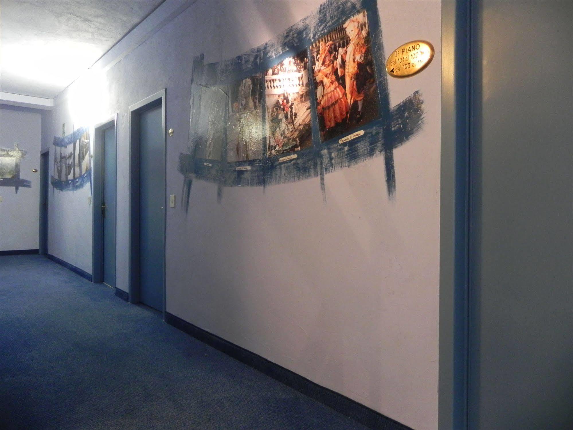 Hotel Antonella กาออร์เล ภายนอก รูปภาพ